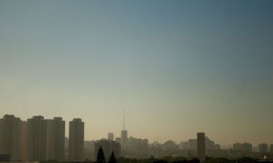 Frente Fria Chega a Barueri e Aumenta Chance de Chuva na Última Semana de Agosto